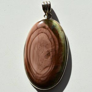 Jasper pendant set in silver